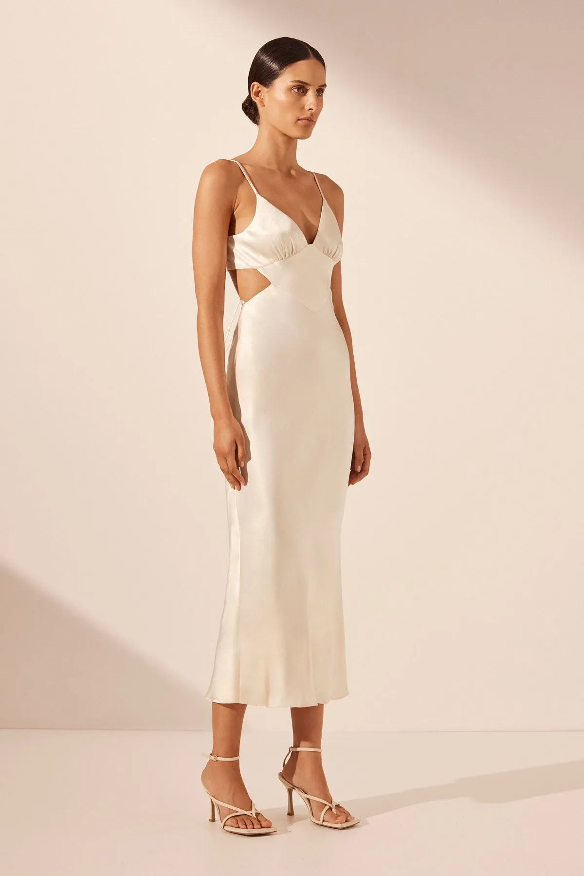 LA LUNE BACKLESS MIDI DRESS - CREAM