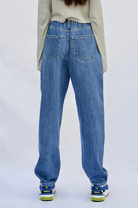 Wyatt Pleated Mom Jeans